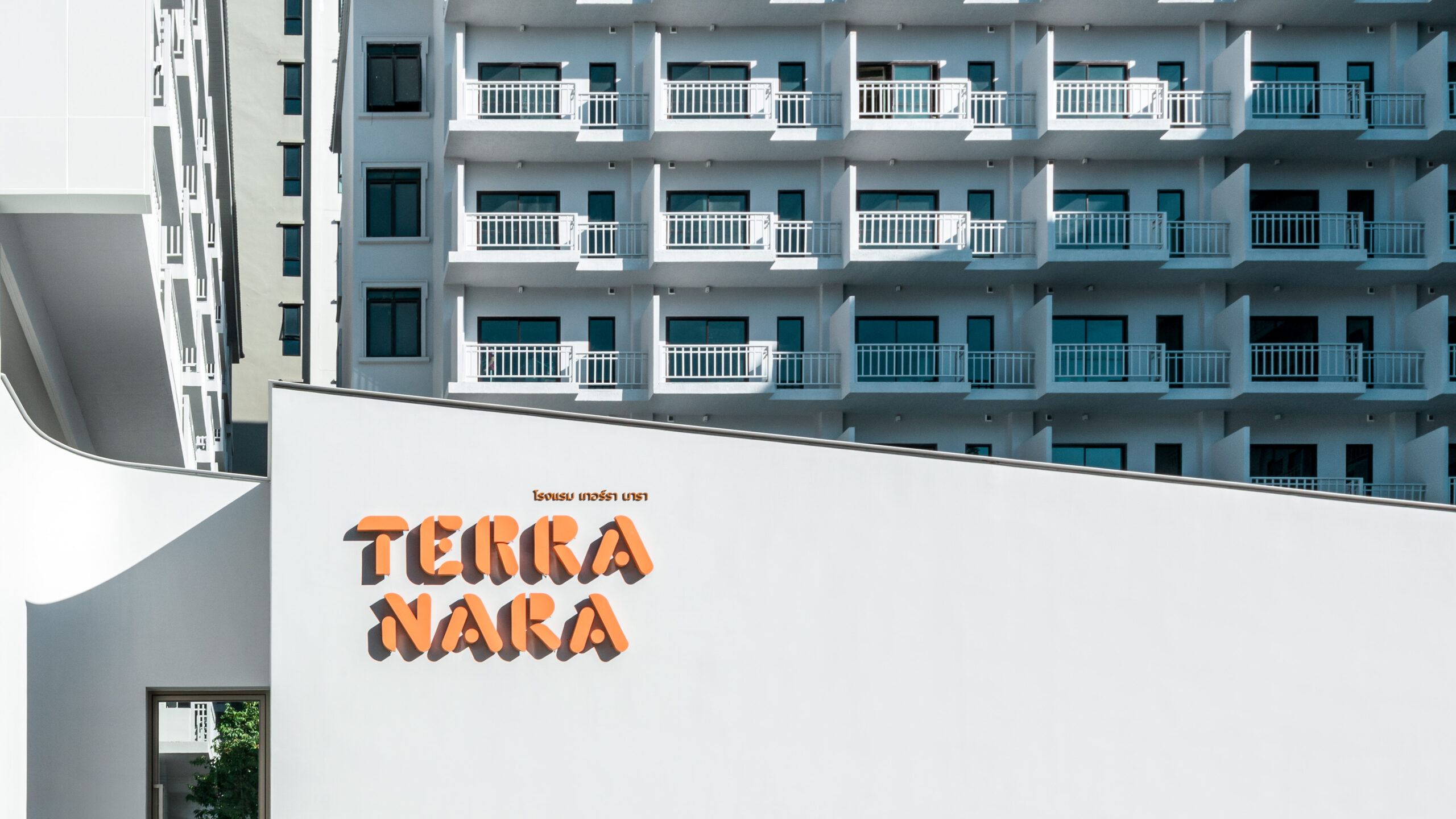 terra nara hotel pattaya design